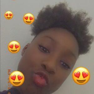 Meet your Posher, Camielle